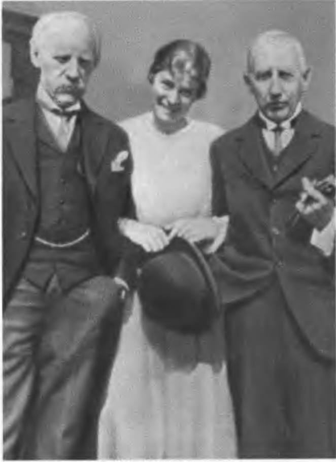 Великие полярники снова вместе. Фритьоф Нансен, его дочь Лив и Руал Амундсен в период подготовки экспедиции на «Мод». 1918