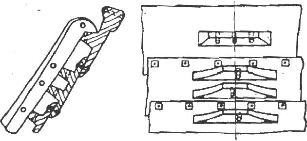 Рис. 32. Верхние пояса обшивки со шпангоутом и клампами. (На рисунке отсутствует банка, которая накладывалась на верхний кламп и крепилась двумя деревянными нагелями.)
