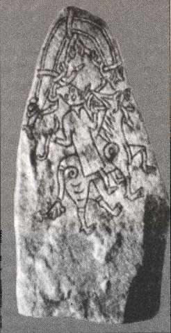 На руническом камне XI века из Швеции мы видим великаншу, едущую на волке. Изображение, видимо, связано с мифом о великанше Хюррокин. Ее имя значит «Сморщенная от огня», и она имела отношение к обряду сожжения
