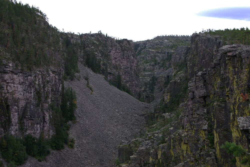 Один из крупнейших в Северной Европе каньонов — Ютулхоггет