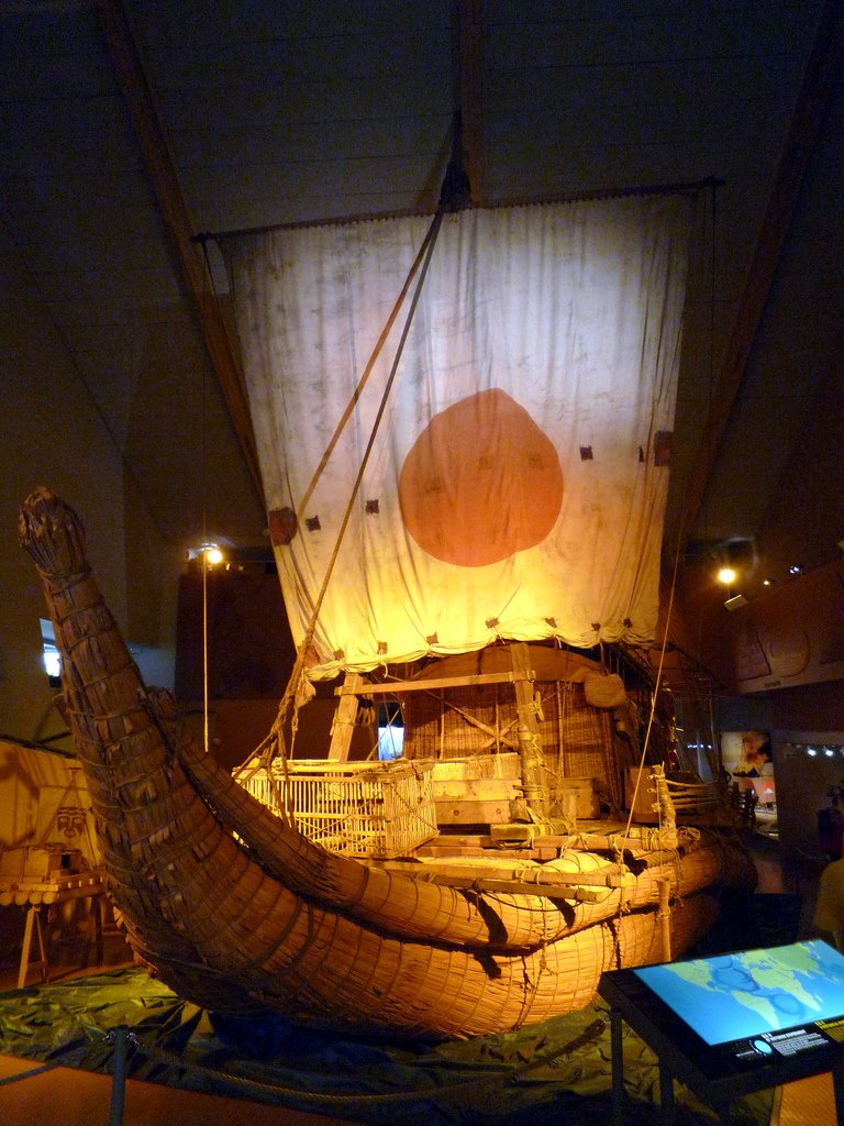 Плот «Кон-Тики», пересекший в 1947 г. Тихий океан, теперь превратился в музей
